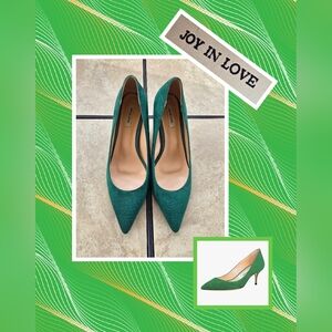 💚EUC JOY IN LOVE Green Faux Suede Pointed-Toe Heels, 8.5